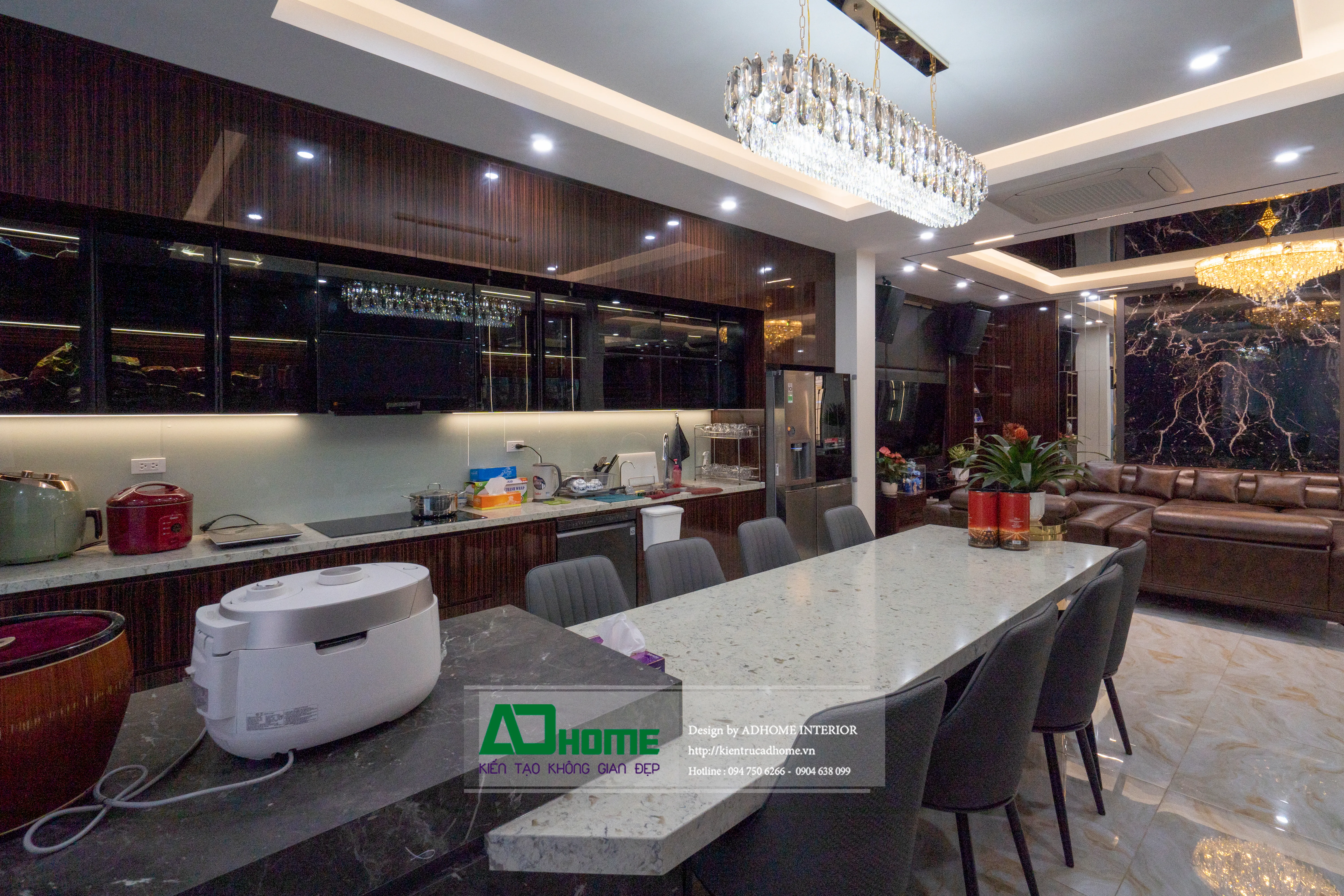 Thi công nội thất phòng bếp phong cách hiện đại cho nhà phố, bố trí khoa học và tiện nghi 02